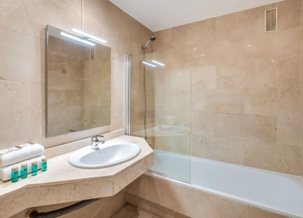 APARTAMENTO EXCLUSIVO CON VISTAS AL MAR EN PUERTO BANÚS