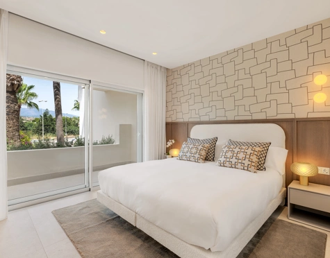 Apartment for sale in Bahía del Velerín, Estepona East