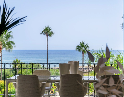 Apartment for sale in Bahía del Velerín, Estepona East