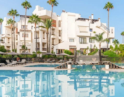 Apartment for sale in Bahía del Velerín, Estepona East