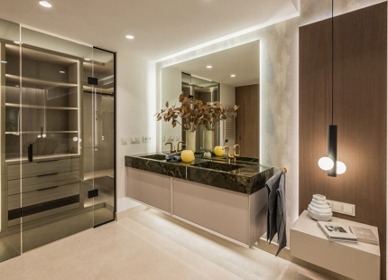 FULLY RENOVATED APARTMENT WITH PANORAMIC VIEWS AND CONTEMPORARY DESIGN