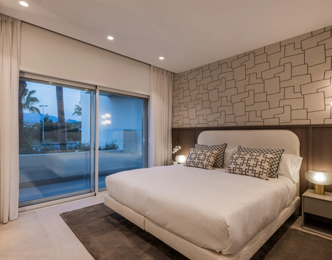 Apartment for sale in Bahía del Velerín, Estepona East