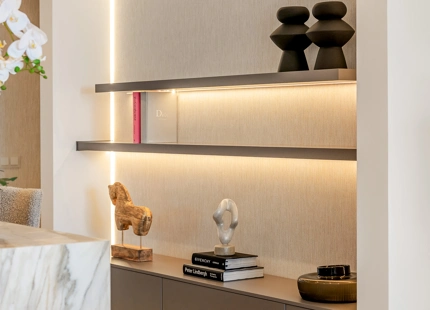 FULLY RENOVATED APARTMENT WITH PANORAMIC VIEWS AND CONTEMPORARY DESIGN
