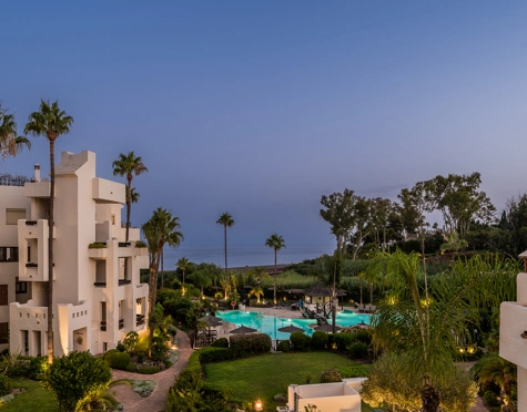 Apartment for sale in Bahía del Velerín, Estepona East
