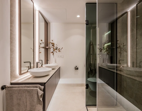 Apartment for sale in Bahía del Velerín, Estepona East