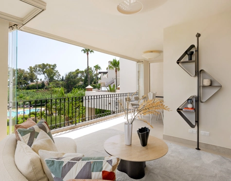 Apartment for sale in Bahía del Velerín, Estepona East