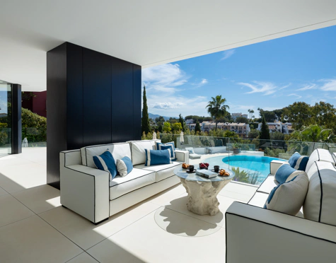 Villa for sale in El Madroñal, Benahavis