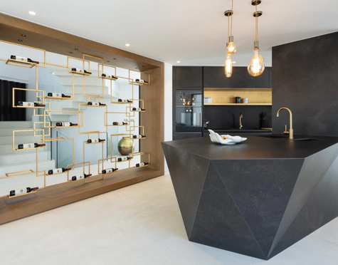 Villa for sale in El Madroñal, Benahavis