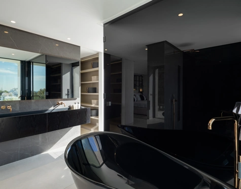 Villa for sale in El Madroñal, Benahavis
