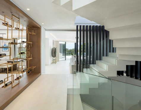 Villa for sale in El Madroñal, Benahavis