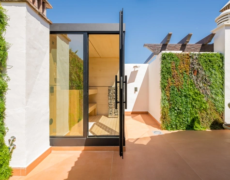 Ático en venta en Bahía del Velerín, Estepona East