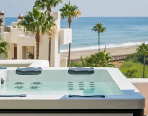Ático en venta en Bahía del Velerín, Estepona East