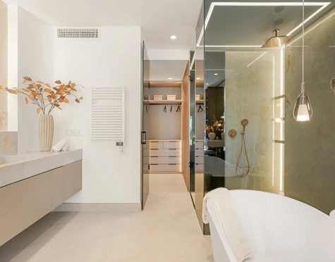 Ático en venta en Bahía del Velerín, Estepona East