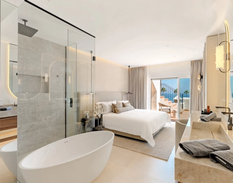 Ático en venta en Bahía del Velerín, Estepona East