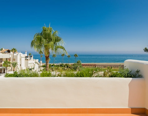 Ático en venta en Bahía del Velerín, Estepona East