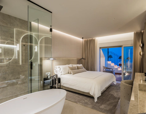 Ático en venta en Bahía del Velerín, Estepona East