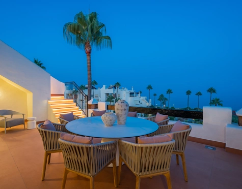 Ático en venta en Bahía del Velerín, Estepona East