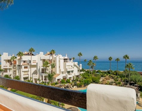 Ático en venta en Bahía del Velerín, Estepona East