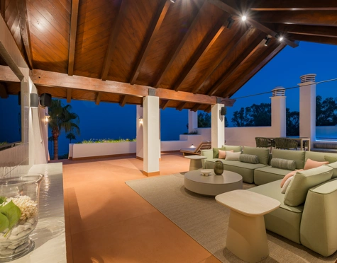 Ático en venta en Bahía del Velerín, Estepona East