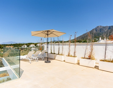Villa for sale in Valdeolletas, Marbella