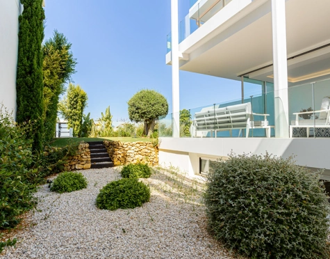 Villa for sale in Valdeolletas, Marbella