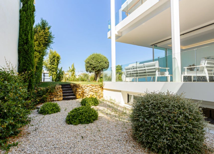 VILLA DE LUJO CONTEMPORÁNEA EN VENTA EN VALDEOLLETAS, MARBELLA