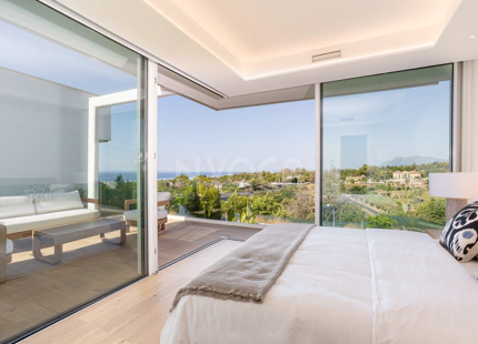 VILLA DE LUJO CONTEMPORÁNEA EN VENTA EN VALDEOLLETAS, MARBELLA