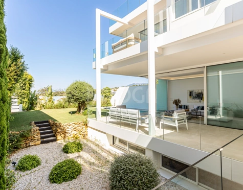 Villa for sale in Valdeolletas, Marbella