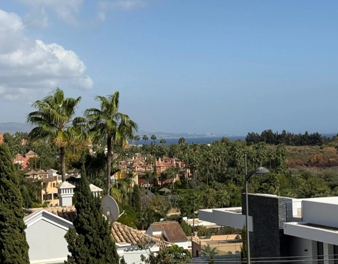 Charming apartment in Nueva Andalucía near Puerto Banús