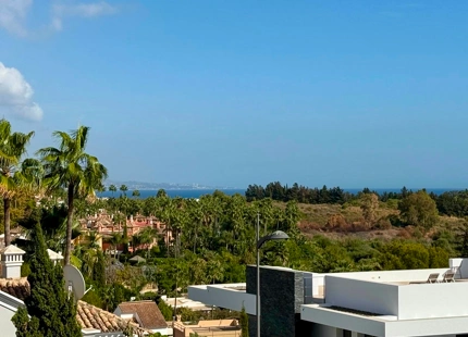 Encantador apartamento en Nueva Andalucía cerca de Puerto Banús
