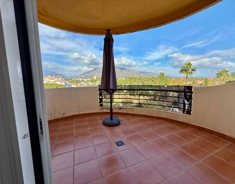 Charming apartment in Nueva Andalucía near Puerto Banús