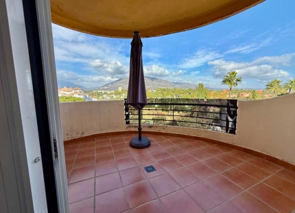 Encantador apartamento en Nueva Andalucía cerca de Puerto Banús