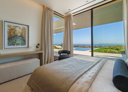 ARCHITECTURAL MASTERPIECE WITH PANORAMIC VIEWS IN EL HERROJO ALTO