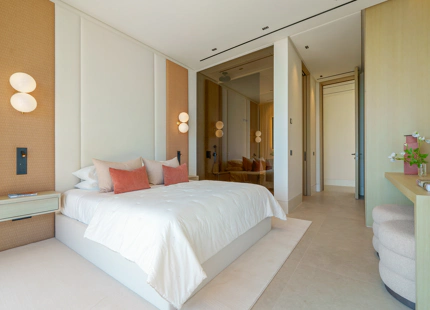 ARCHITECTURAL MASTERPIECE WITH PANORAMIC VIEWS IN EL HERROJO ALTO