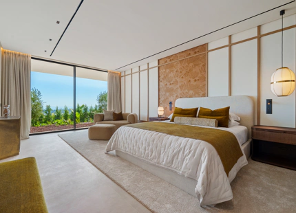 ARCHITECTURAL MASTERPIECE WITH PANORAMIC VIEWS IN EL HERROJO ALTO
