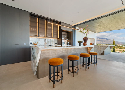 ARCHITECTURAL MASTERPIECE WITH PANORAMIC VIEWS IN EL HERROJO ALTO