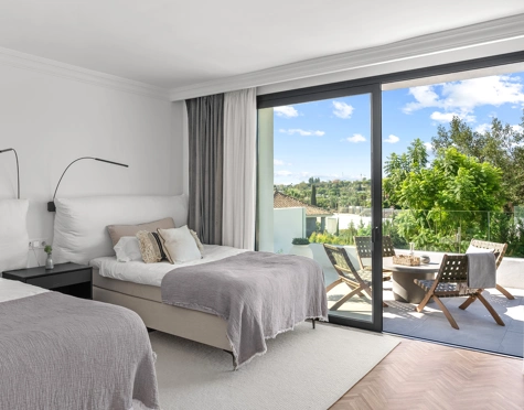 Villa en venta en Nueva Andalucia, Marbella
