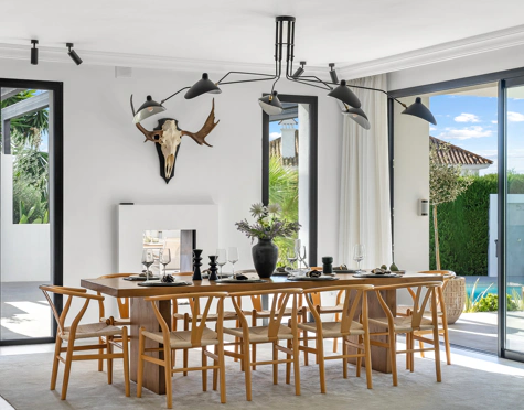 Villa en venta en Nueva Andalucia, Marbella