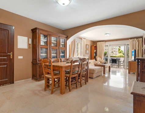Apartamento Planta Baja en venta en Nueva Andalucia, Marbella