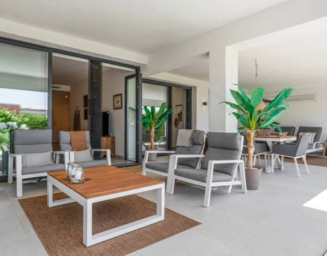 Ground Floor Apartment for sale in Estepona Golf, Estepona West