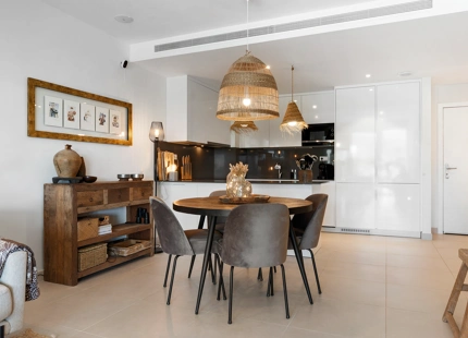 APARTAMENTO DE ESTILO BOHEMIO EN VENTA EN ESTEPONA GOLF