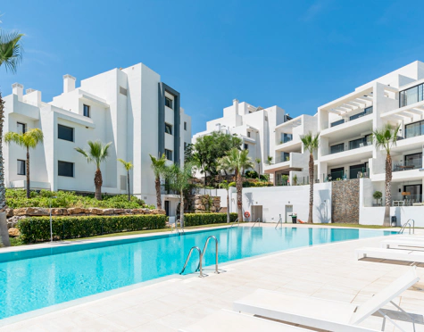 Ground Floor Apartment for sale in Estepona Golf, Estepona West