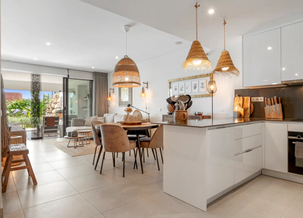 APARTAMENTO DE ESTILO BOHEMIO EN VENTA EN ESTEPONA GOLF