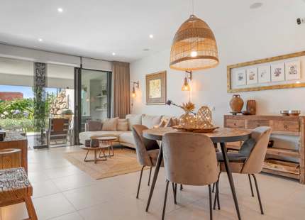 APARTAMENTO DE ESTILO BOHEMIO EN VENTA EN ESTEPONA GOLF