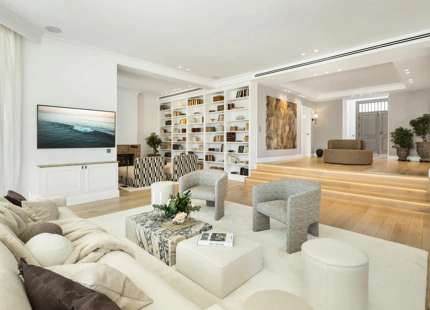 ELEGANT VILLA FOR SALE IN NUEVA ANDALUCÍA, MARBELLA