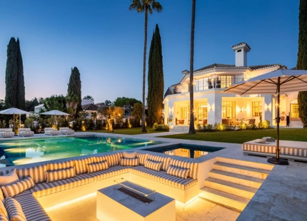 ELEGANT VILLA FOR SALE IN NUEVA ANDALUCÍA, MARBELLA