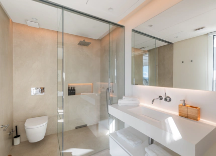 ELEVATED LUXURY PENTHOUSE WITH PANORAMIC VIEWS IN PALO ALTO, MARBELLA