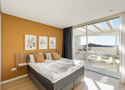 ELEVATED LUXURY PENTHOUSE WITH PANORAMIC VIEWS IN PALO ALTO, MARBELLA