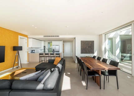 ELEVATED LUXURY PENTHOUSE WITH PANORAMIC VIEWS IN PALO ALTO, MARBELLA