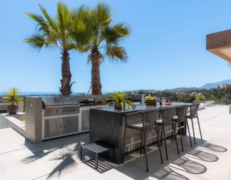 Villa for sale in La Quinta, Benahavis